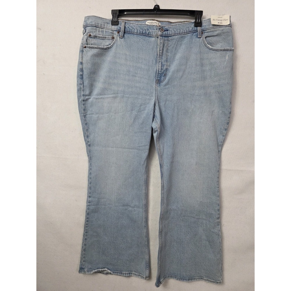 Abercrombie & Fitch The Vintage Flare High Rise Jeans Light Wash 36 22s Short